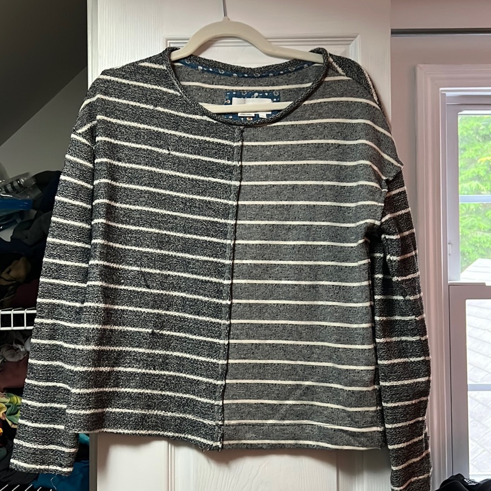 Contemporary Anthropologie sweater top